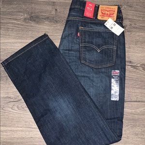 NWT Men’s dark wash Levi jeans 38/32
